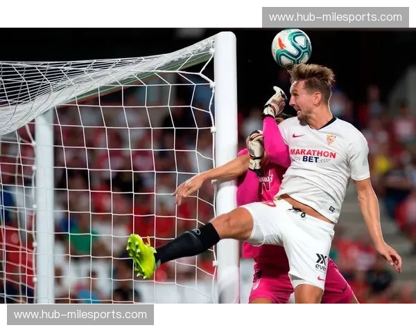 红蓝之魂对垒红魔意志：巴萨vs曼联，一场关于复兴与尊严的终极推演